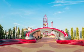 Portaventura Hotel Lucy'S Mansion - Includes Unlimited Access & Express Wristband To Portaventura Park & Ferrari Land